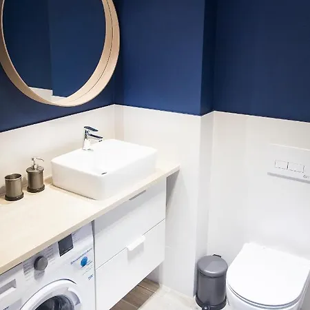 Апартаменты Al-dom Apartament Kasprowicza 112 Колобжег